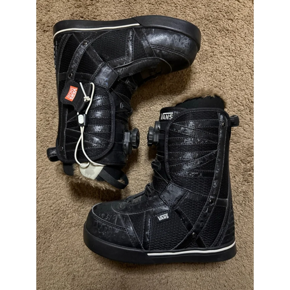 Women's Vans Encore Pro Black Snowboard Boots US 7 with BOA fit system. Faux fur